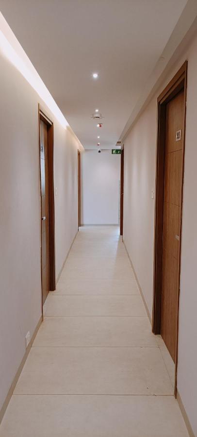 The Beacon Hotel Vadodara Exterior photo