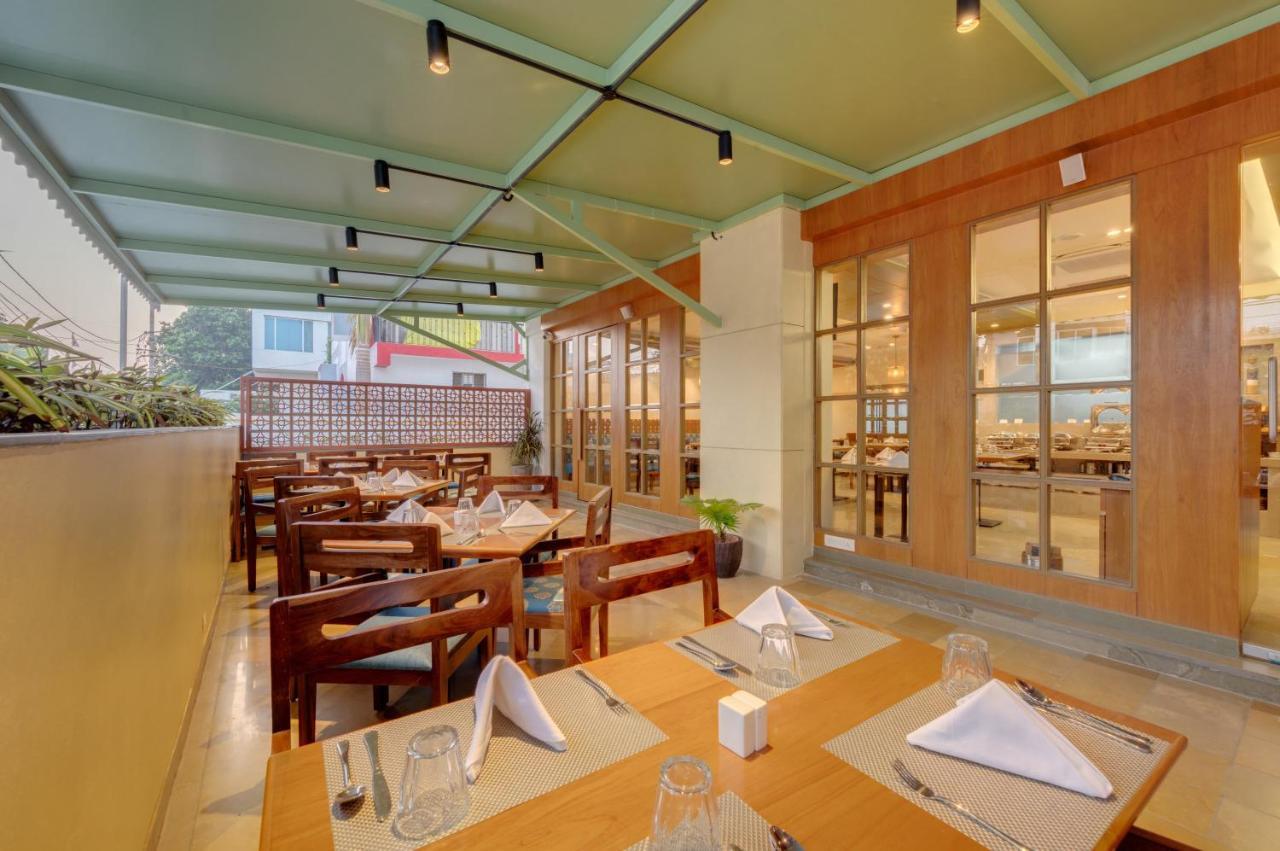 The Beacon Hotel Vadodara Exterior photo