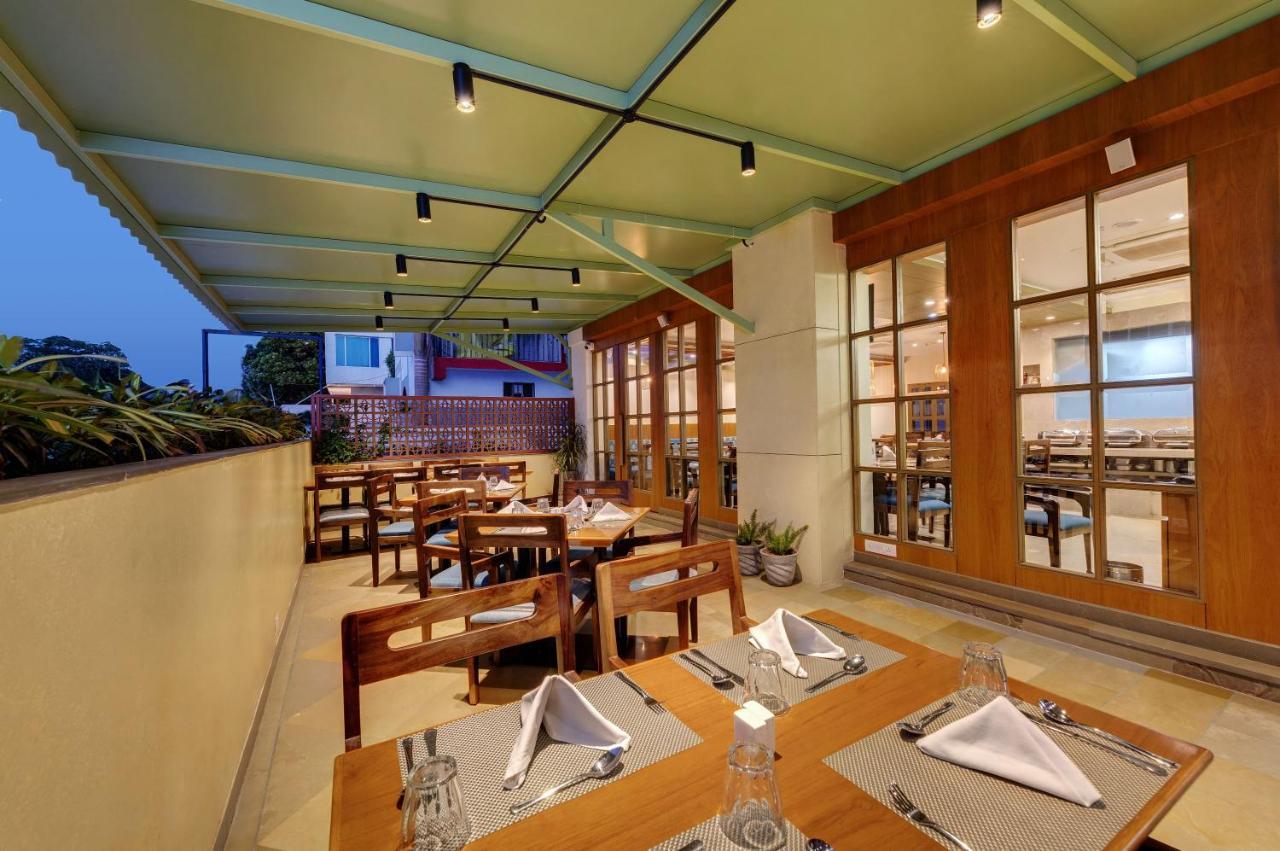 The Beacon Hotel Vadodara Exterior photo
